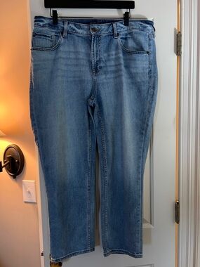 Chico's Light Blue Relaxed Fit Boyfriend Jeans Size 2.5